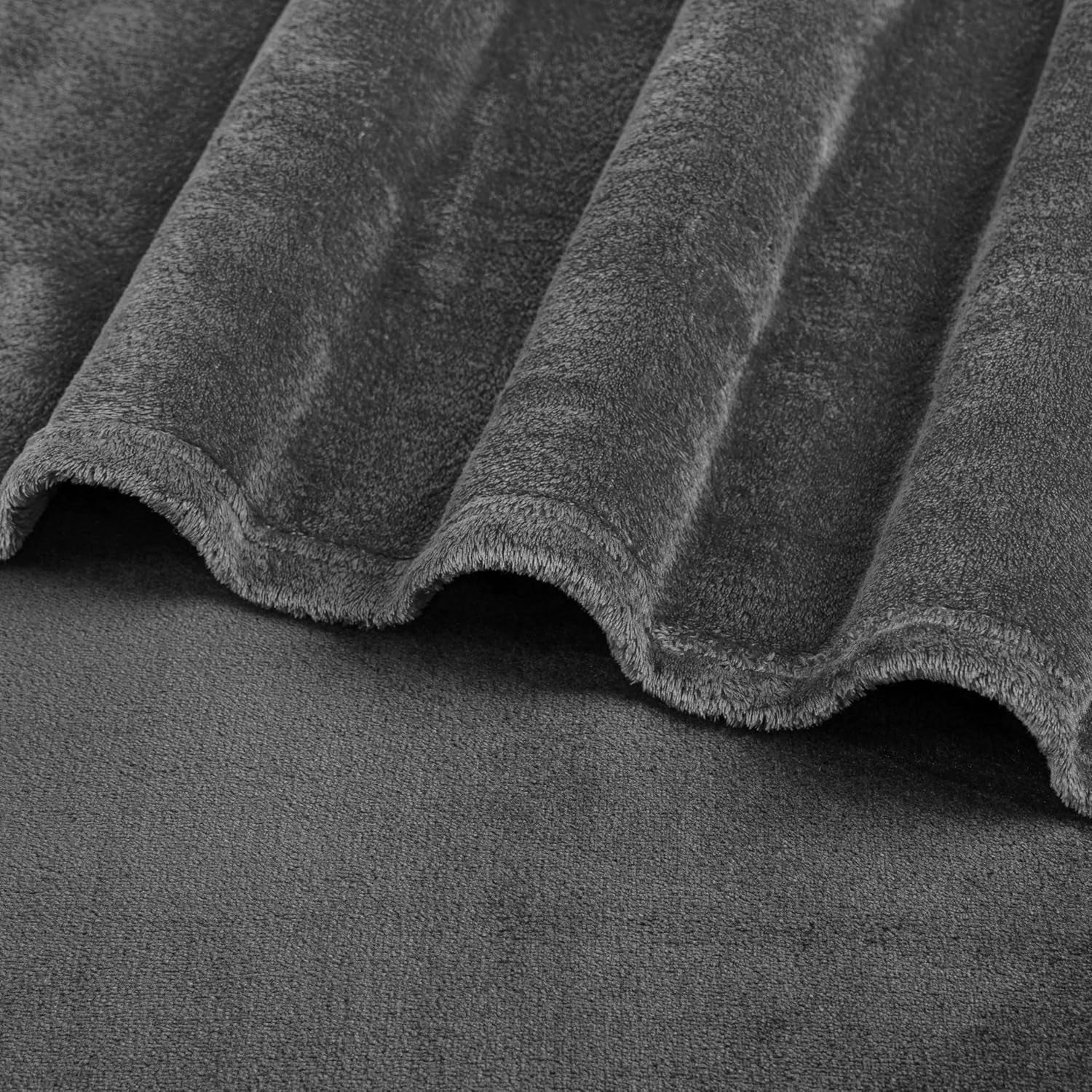 Grey Fleece Throw Blanket for Couch, Dark Charcoal Super Soft Fuzzy Flannel Throw for Sofa, Luxury Plush Microfiber Bed Blanket, Cozy Home Decorative Velvet Gift Blanket, 50X60