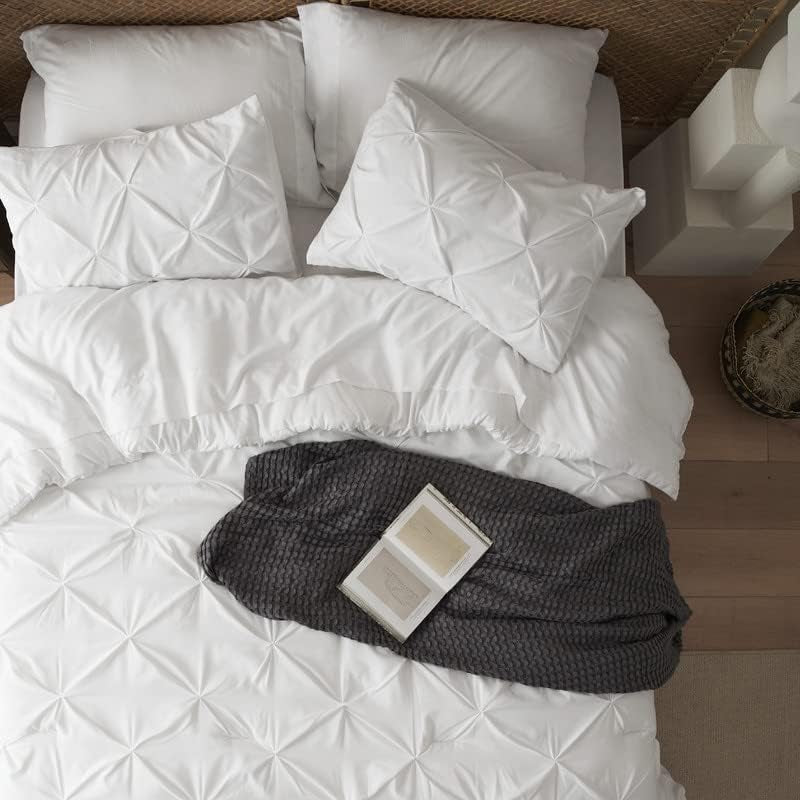 King Size Comforter Set White - Bed in a Bag King Size 7 Pieces, Gentlesoft™ Pintuck Bed Set Gift for Family, Pinch Pleat White Comforter with Sheets, Pillowcases & Shams