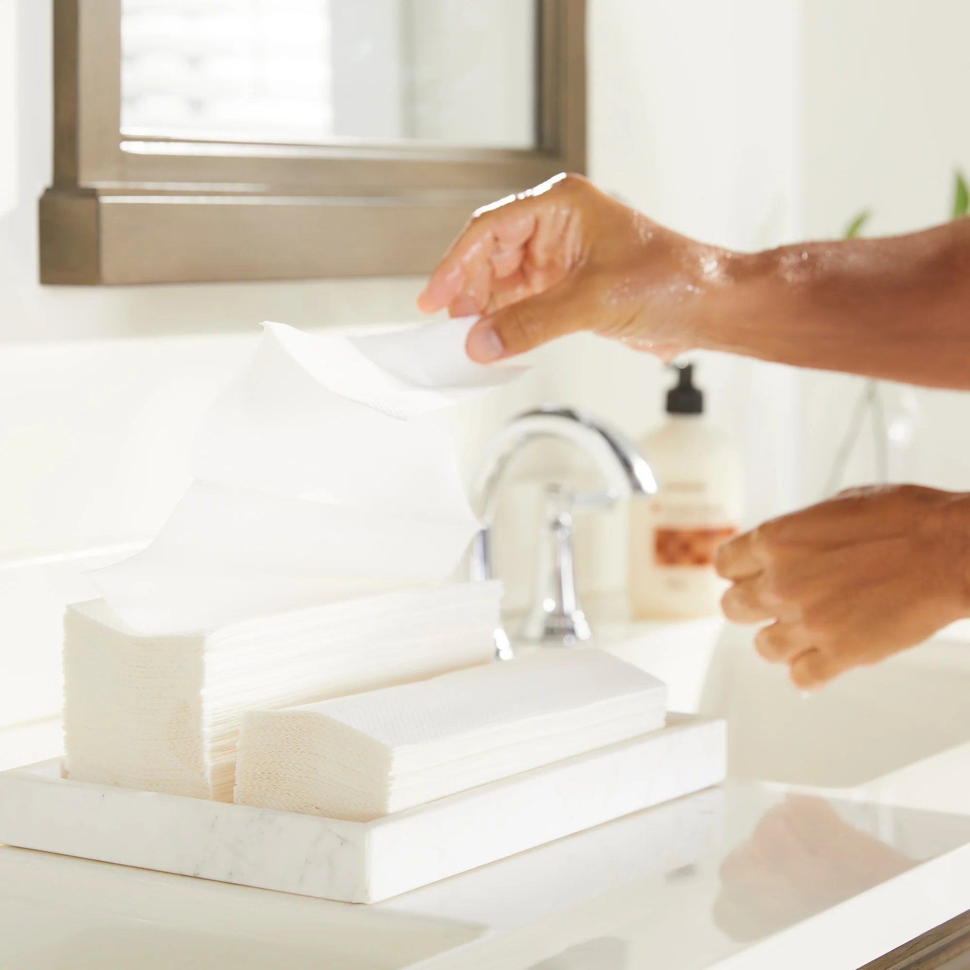 Paper Towels - Disposable, Multi-Fold, 1-Ply Hand Towels, 250 Towels, 1 Pack