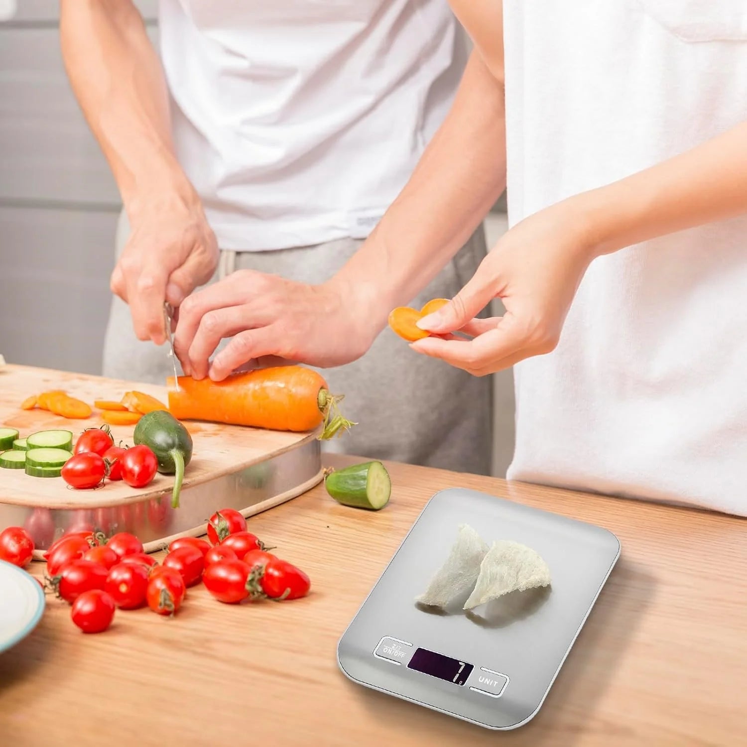 Food Scale Digital Kitchen Scale with 1G/0.05Oz Precise Graduation, 5 Units LCD Display Scale for Cooking/Baking in KG, G, Oz, Ml, and Lb, Easy Clean Stainless Steel and Tempered Glass