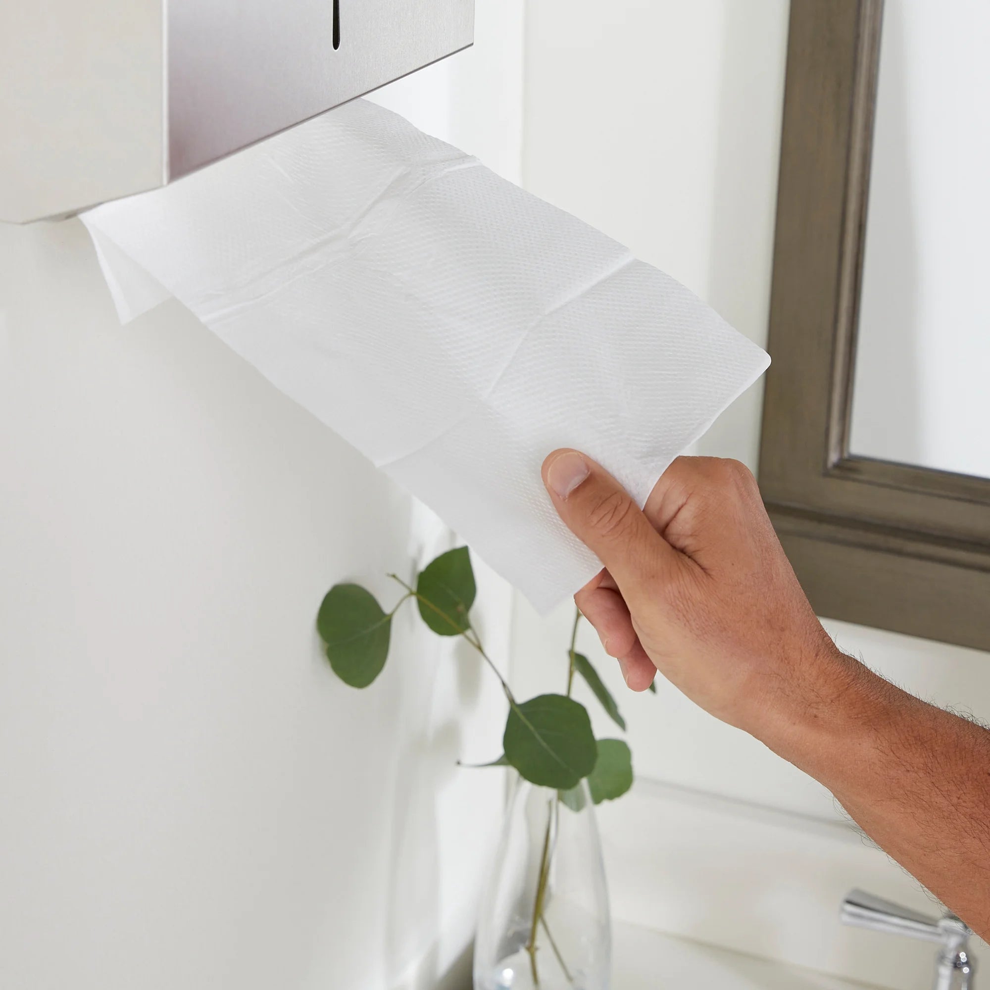 Paper Towels - Disposable, Multi-Fold, 1-Ply Hand Towels, 250 Towels, 1 Pack