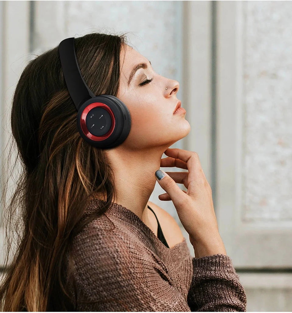 Noise Cancelling Bluetooth Headphones Wireless over Ear Folding Rechargeable Headset with Mic, TR905