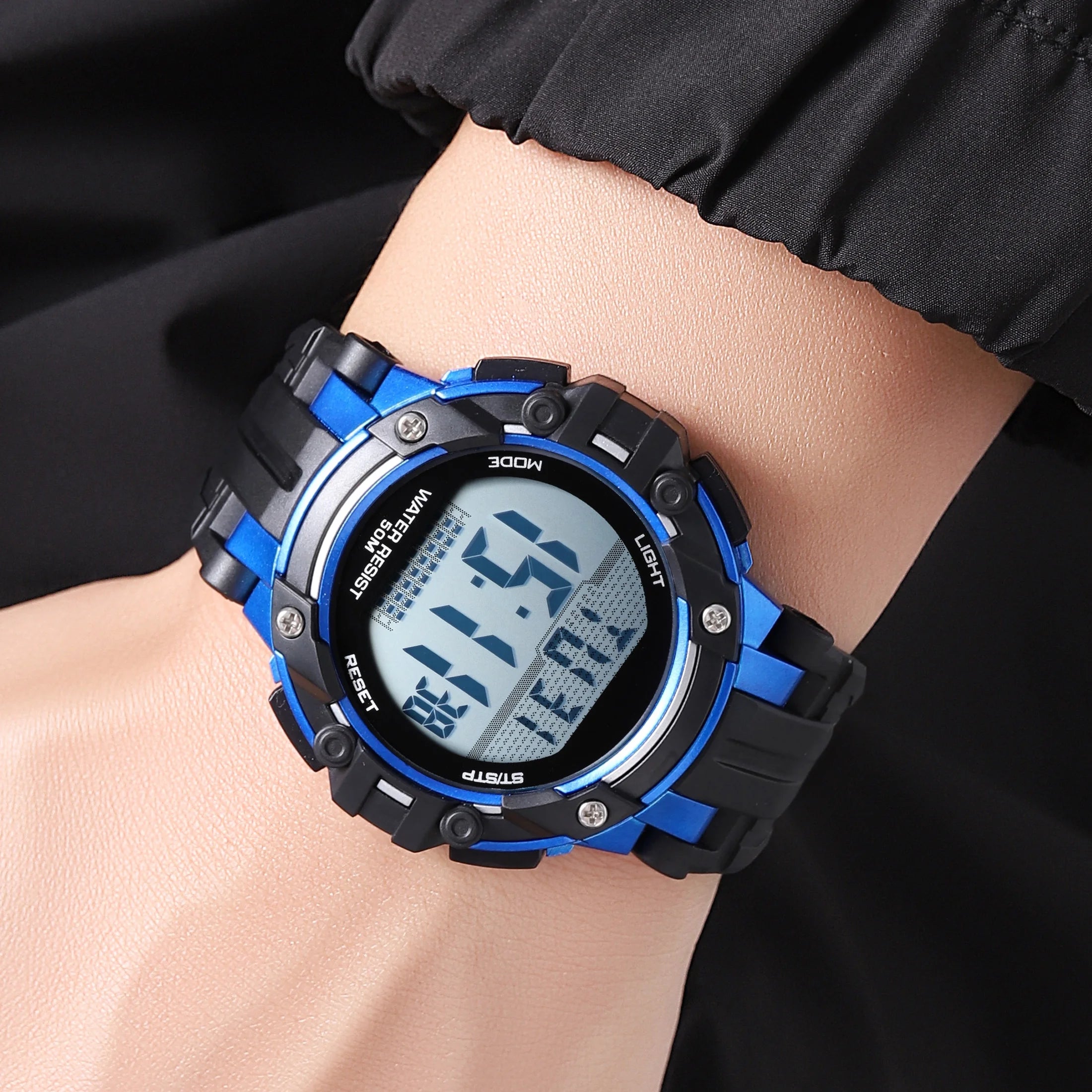 Men'S Digital Sport Wristwatch Plastic Strap