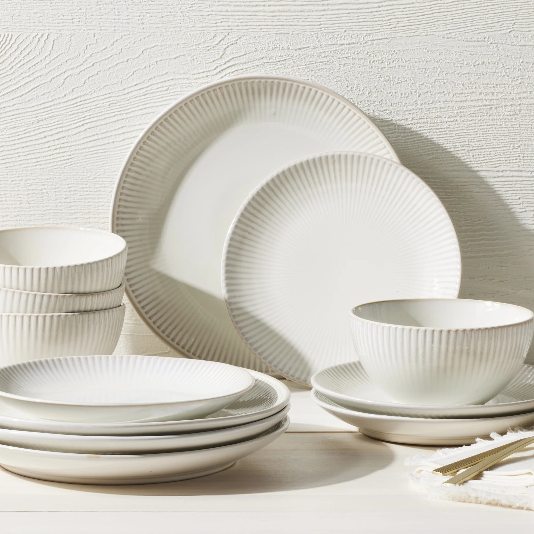 Sawyer 12-Piece Stoneware Dinnerware Set Cream
