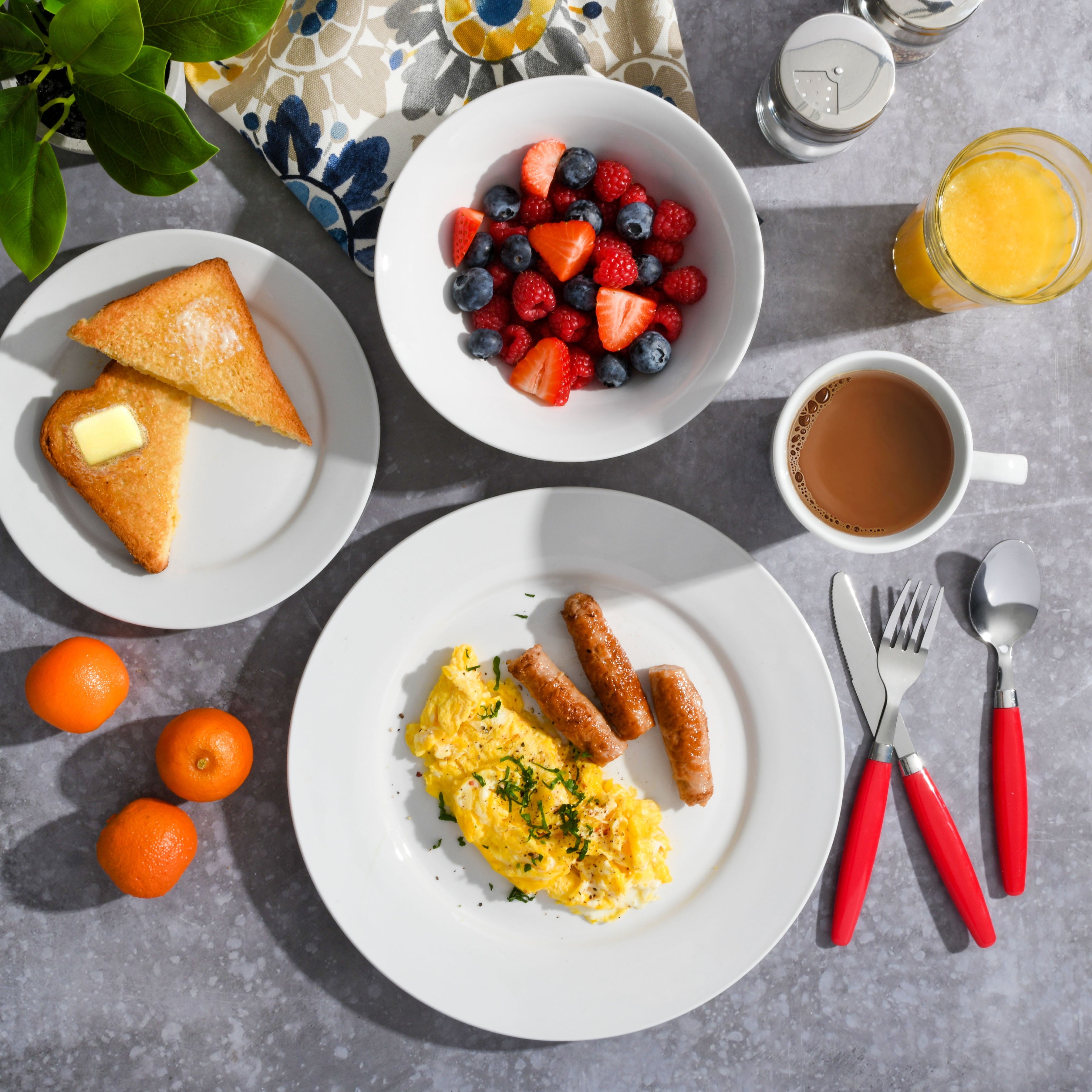 Regal White II 32-Piece Dinnerware Combo Set, White